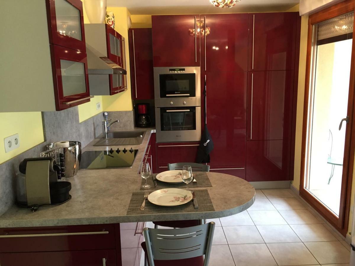 Les Menetriers Apartment