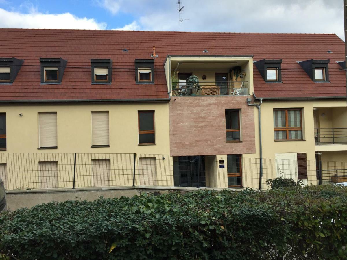 Les Menetriers Apartment *